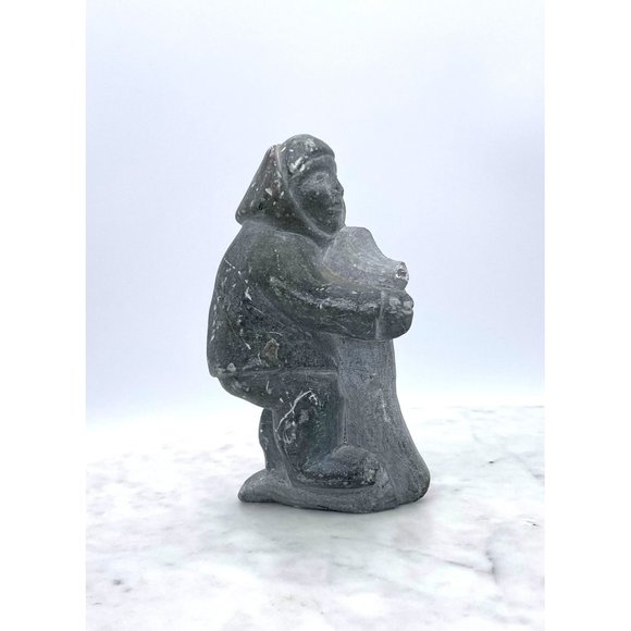 Soapstone Inuit Sculpture Carving Hand Carved Numbered Figure - Picture 12 of 14